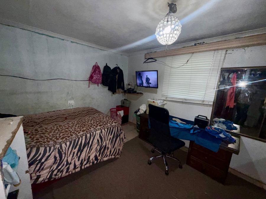 2 Bedroom Property for Sale in Mfuleni Western Cape